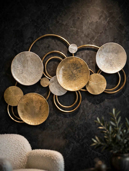 Artistic Metal Wall Art – Elegant Home Décor