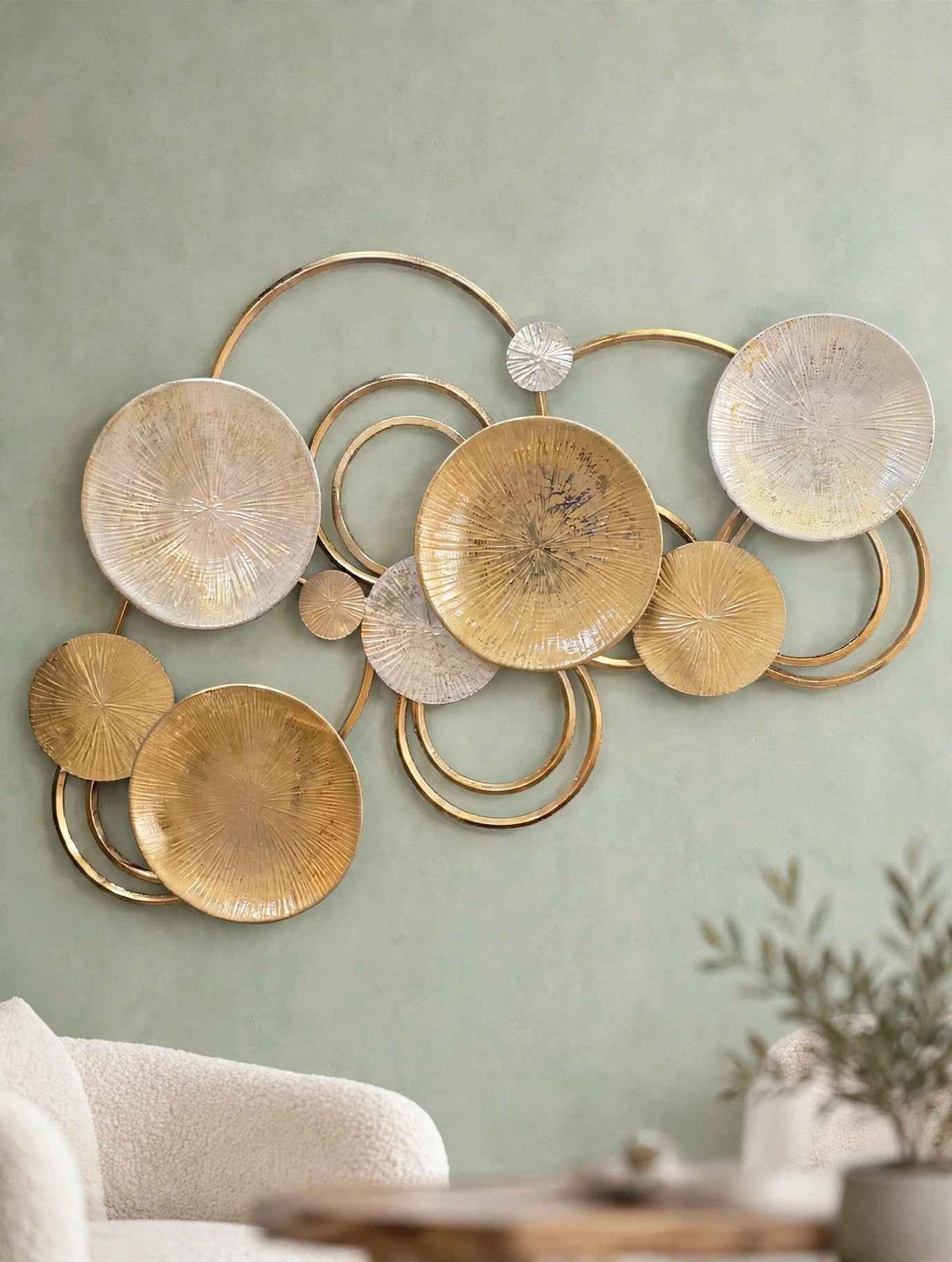 Artistic Metal Wall Art – Elegant Home Décor