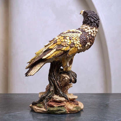 Aquila Majestic Eagle Statue – Handcrafted Resin Tabletop Sculpture