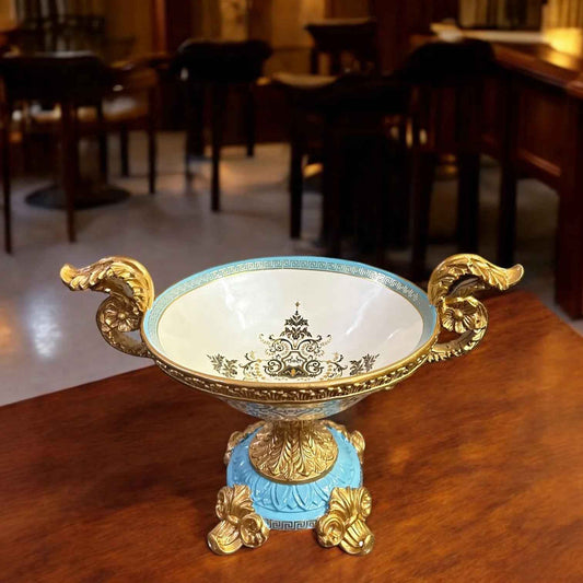 VICTORIAN STYLE CENTREPIECE